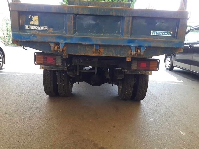 Mazda TITAN 2000 8572006-11