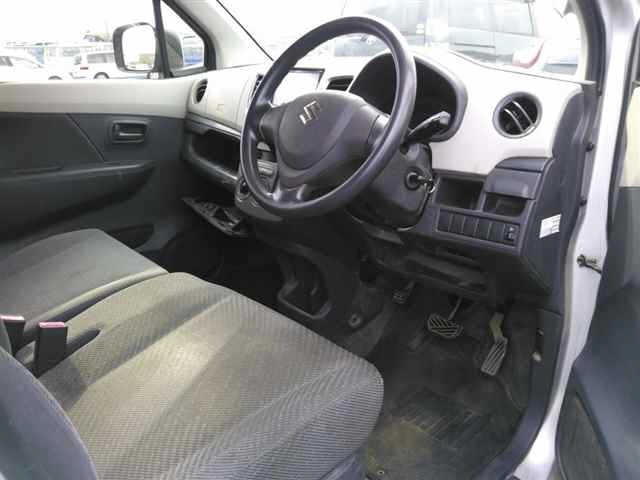 Suzuki WAGON R 2015 8584181-3
