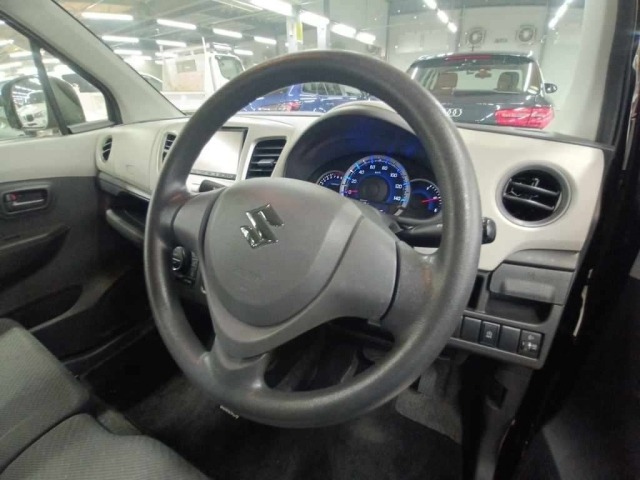 Suzuki WAGON R 2015 8584283-9