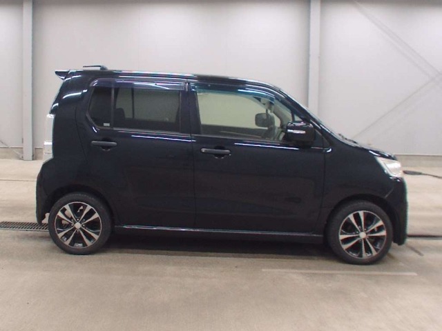 Suzuki WAGON R 2012 8584361-3