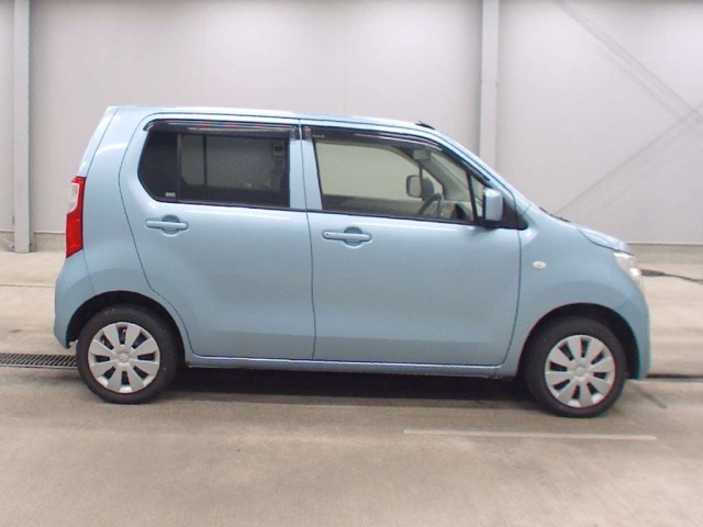 Suzuki WAGON R 2015 8584366-3