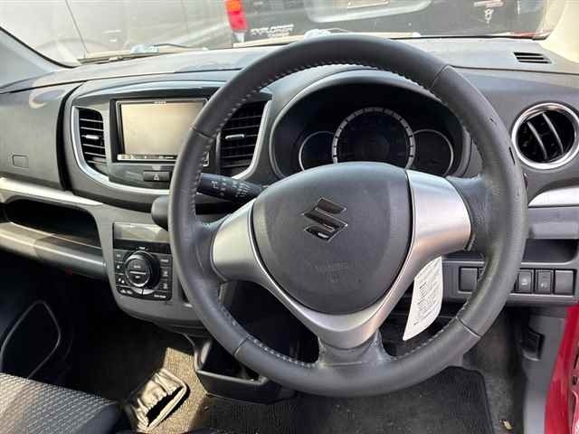 Suzuki WAGON R 2013 8584387-3