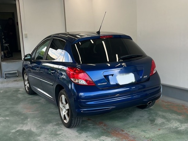 Peugeot 207 2010 8585887-1