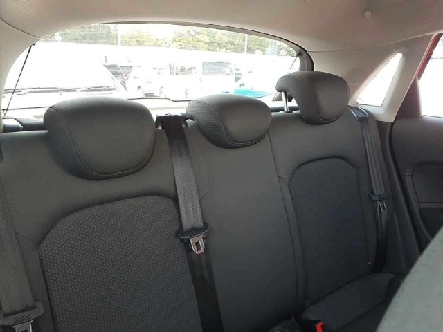 Audi A1 2013 8585676-11