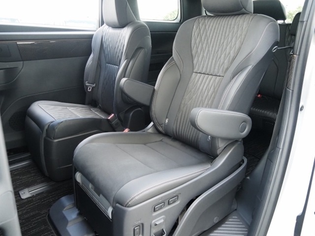 Toyota ALPHARD 2026 8596381-8