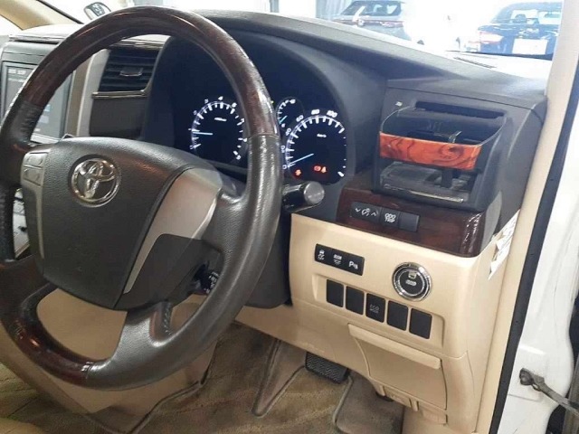 Toyota ALPHARD 2013 8596506-9
