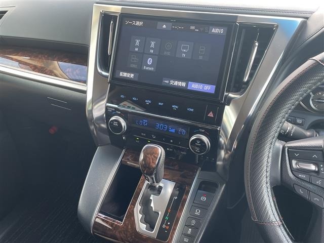 Toyota ALPHARD 2018 8597810-18