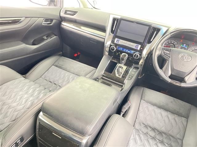 Toyota ALPHARD 2016 8597812-17