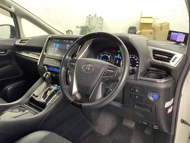 Toyota ALPHARD 2016 8597908-2