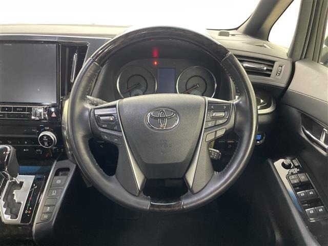Toyota ALPHARD 2018 8597968-4