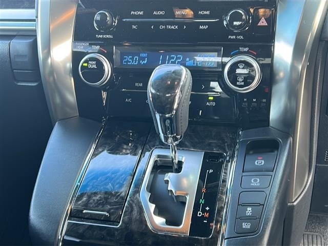 Toyota ALPHARD 2023 8597971-8