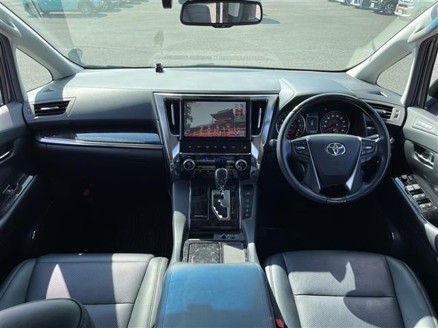 Toyota ALPHARD 2018 8597973-15