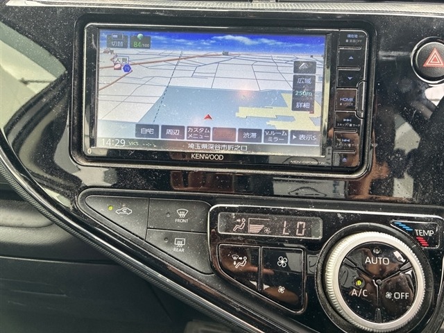 Toyota AQUA 2021 8586372-4