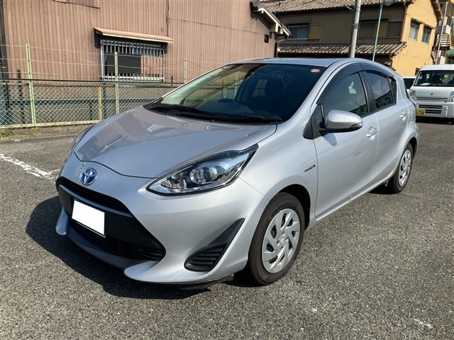 Toyota AQUA 2019 8586375-10