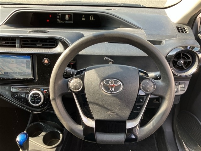 Toyota AQUA 2019 8586375-3