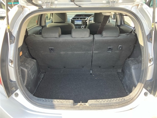 Toyota AQUA 2019 8586375-8