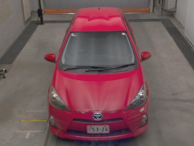Toyota AQUA 2012 8586385-6