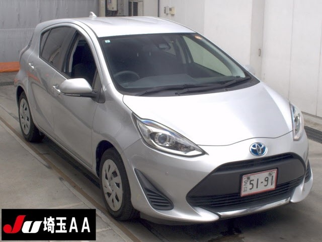 Toyota AQUA 2021 8586390-0