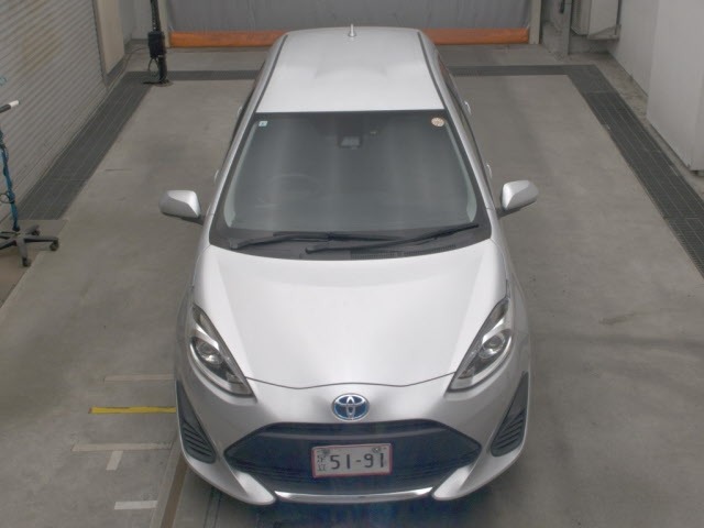 Toyota AQUA 2021 8586390-6