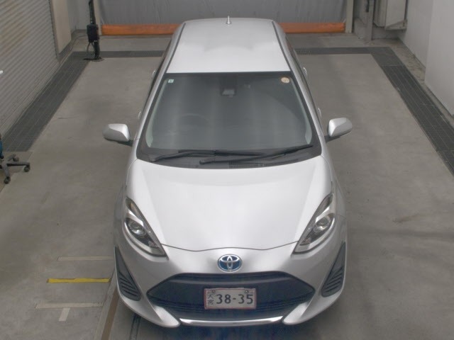Toyota AQUA 2021 8586391-6