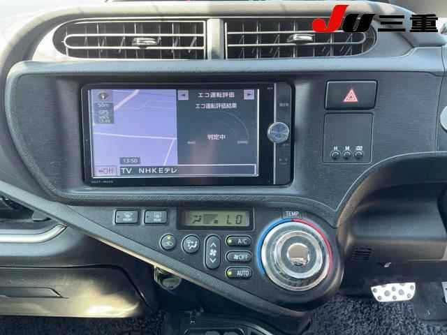 Toyota AQUA 2014 8586417-11