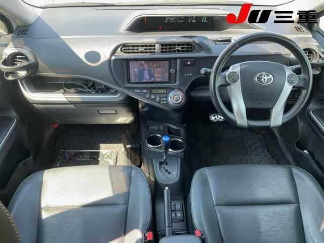 Toyota AQUA 2014 8586417-8