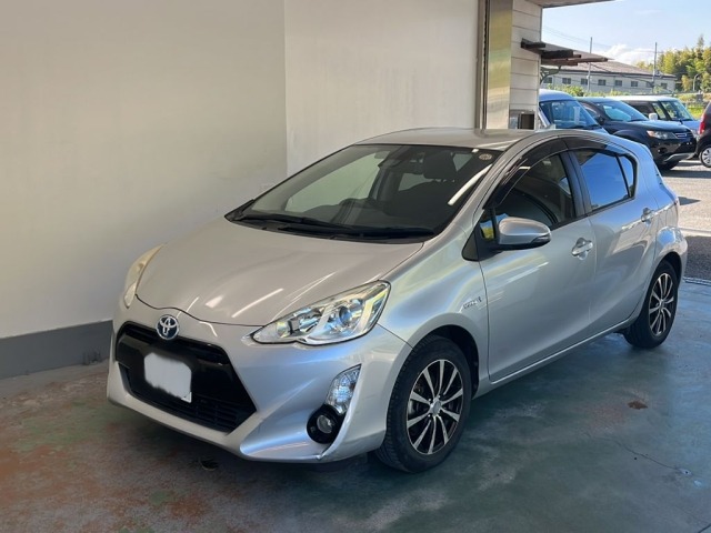 Toyota AQUA 2016 8586485-0
