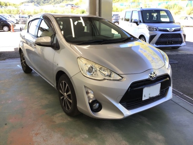 Toyota AQUA 2016 8586485-3