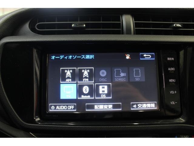 Toyota AQUA 2014 8586518-13