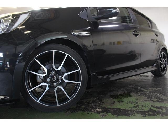 Toyota AQUA 2014 8586518-16