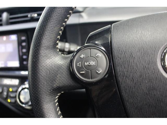 Toyota AQUA 2014 8586518-19