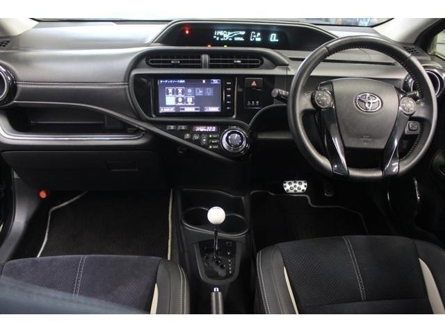 Toyota AQUA 2014 8586518-2