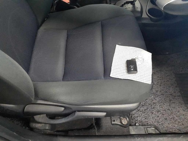 Toyota AQUA 2015 8586535-10