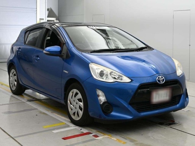 Toyota AQUA 2015 8586535-5