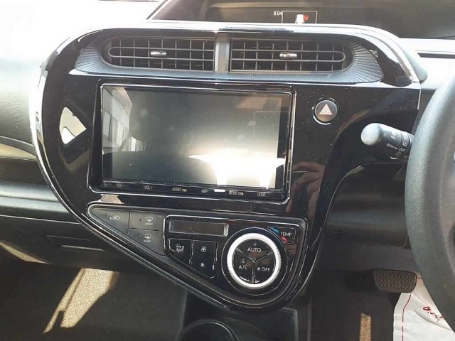 Toyota AQUA 2020 8586539-12