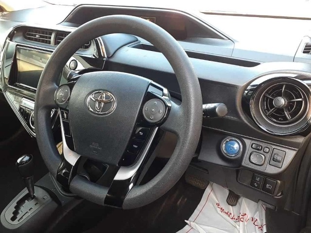 Toyota AQUA 2020 8586539-9