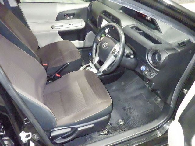 Toyota AQUA 2013 8586553-3