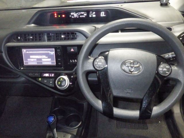 Toyota AQUA 2016 8586559-4