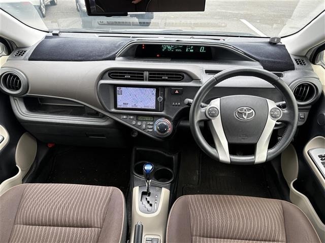 Toyota AQUA 2012 8587785-2