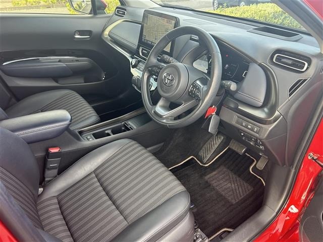 Toyota AQUA 2022 8587859-10