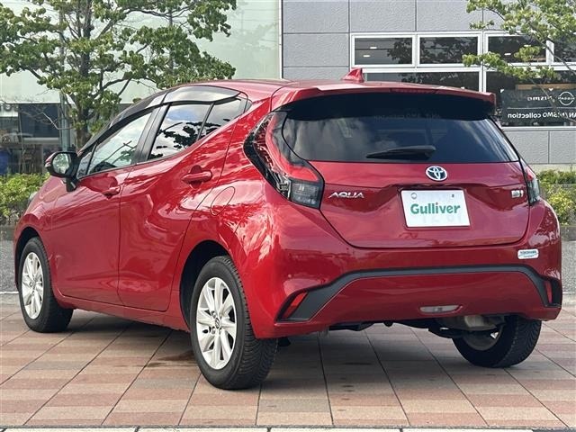 Toyota AQUA 2022 8587859-13