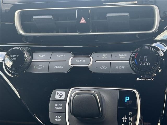 Toyota AQUA 2022 8587859-18