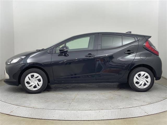 Toyota AQUA 2025 8587956-19