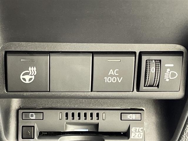 Toyota AQUA 2025 8587980-1