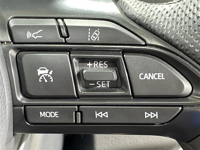 Toyota AQUA 2025 8587980-17