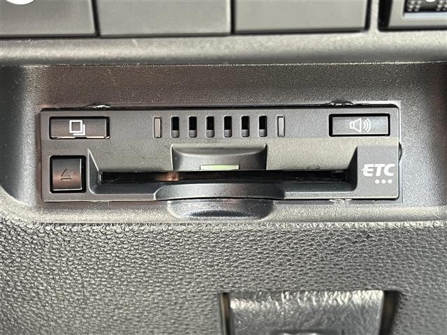 Toyota AQUA 2022 8587999-18