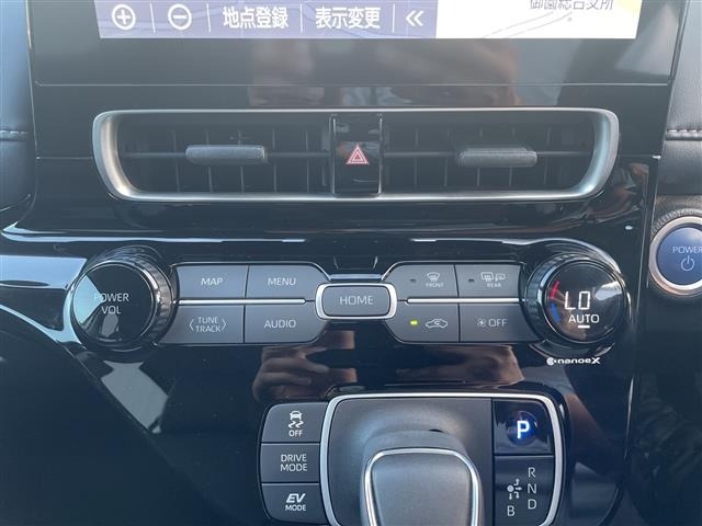 Toyota AQUA 2023 8588021-11