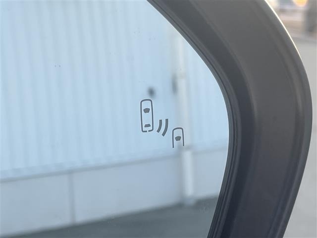 Toyota AQUA 2023 8588021-16