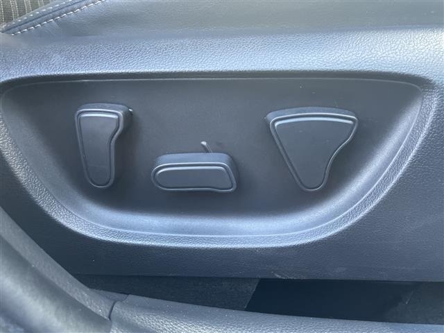 Toyota AQUA 2023 8588021-2