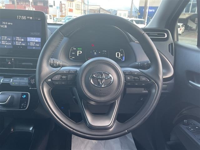 Toyota AQUA 2023 8588021-3